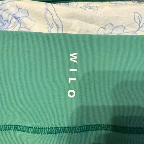 WILO Workout Set - Picture 3 of 5